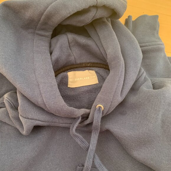 Everlane hoodie - Picture 2 of 2
